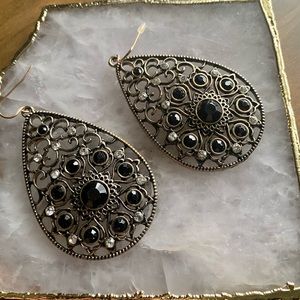 Drop earrings